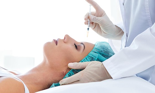 Profesionales de la medicina estética reclaman el reconocimiento de la especialidad para garantizar la seguridad de los pacientes